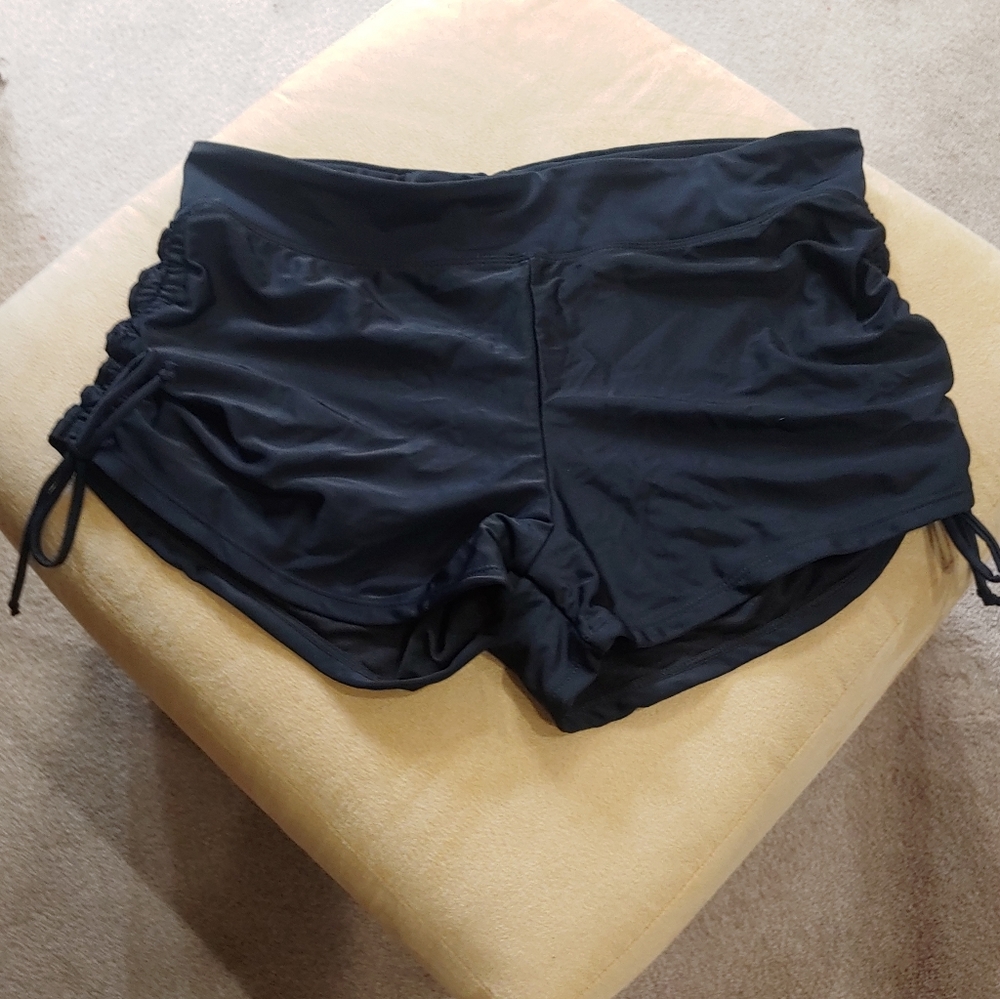 Black bathing suit bottoms